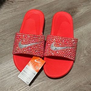 Nike slides